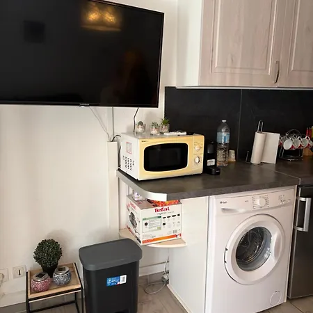 Apartment Proche Parking Fréjus